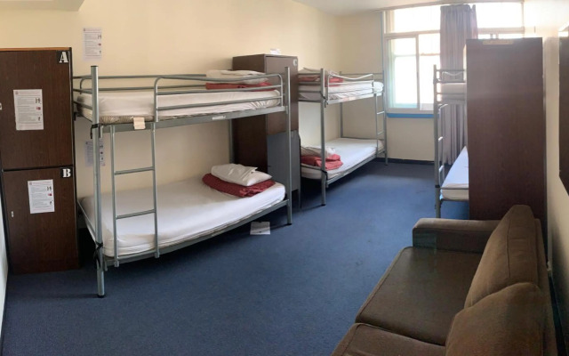 790 on George Backpackers