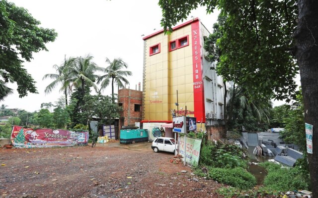 Xpress Inn By OYO Rooms