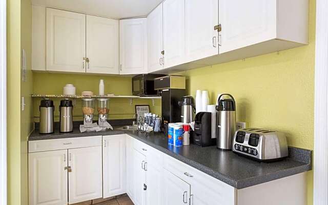 Rodeway Inn & Suites Birmingham I-59 exit 134