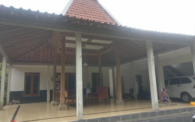 Homestay Putra Mandiri