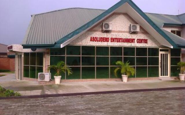 Conference Hotel and Suites Sagamu