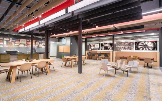 Flexhome Brewery District M1 - FiservGymParking