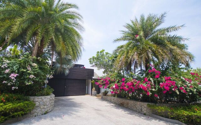 Spacious 5-Bedroom Surin Beach Villa