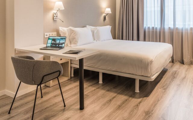 Bilbao City Center by abba Suites