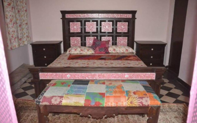 Court Shekha- (B&B Accommodation)