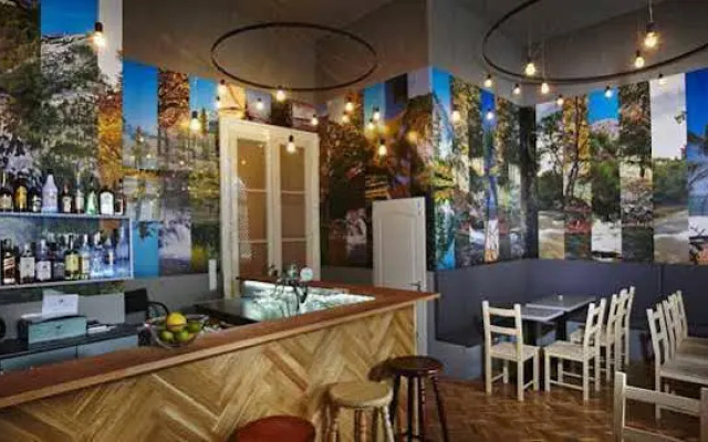 HoBar The Hostel Bar