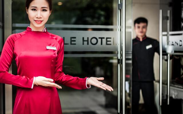 Super Candle Hotel
