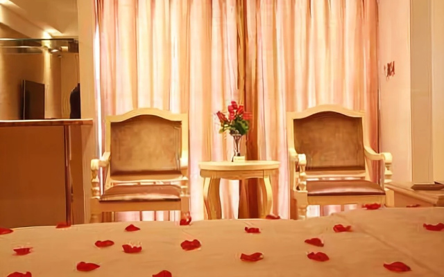 Merry Home Hotel