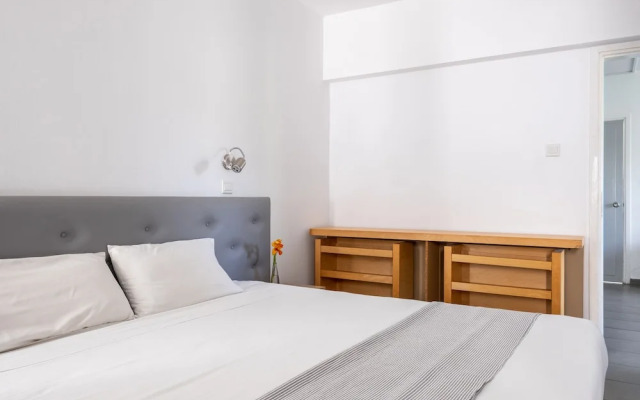 Rio Gardens - Cute 1-bdr Apt w Balcony