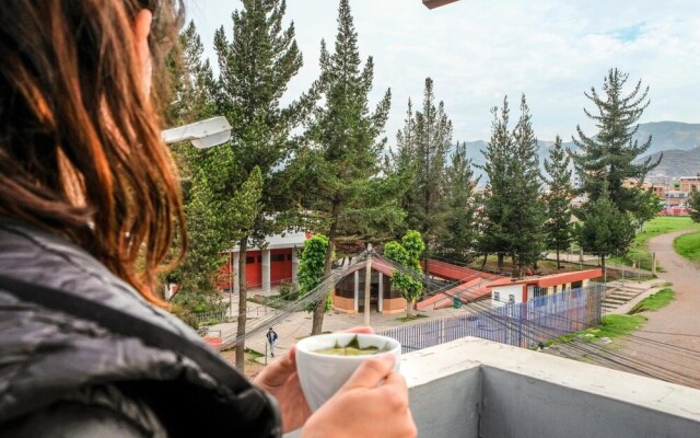 Hermoza House Bed & Breakfast