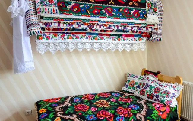 Hostel Roata Cu Noroc