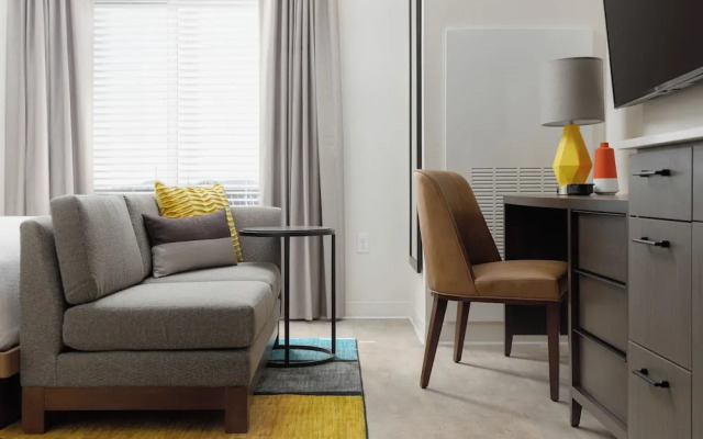 WaterWalk Extended Stay by Wyndham Jacksonville Deerwood Pk