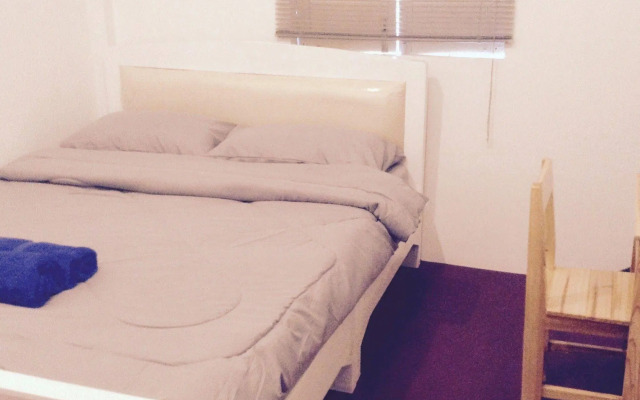 Phurida Hostel - Adults Only