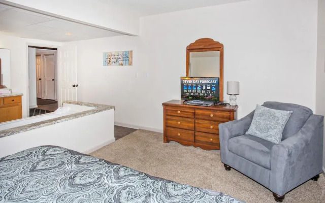 Whispering Pines Condominium 132