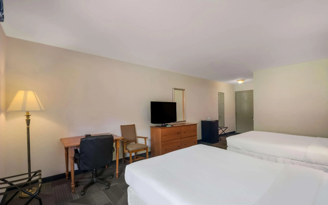 SureStay Plus Hotel by Best Western Berkeley Springs