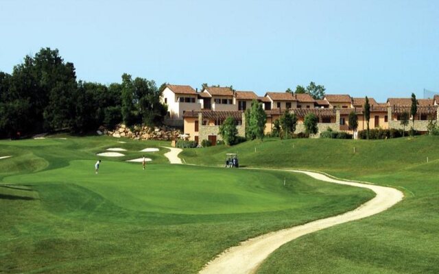 Golf Residence