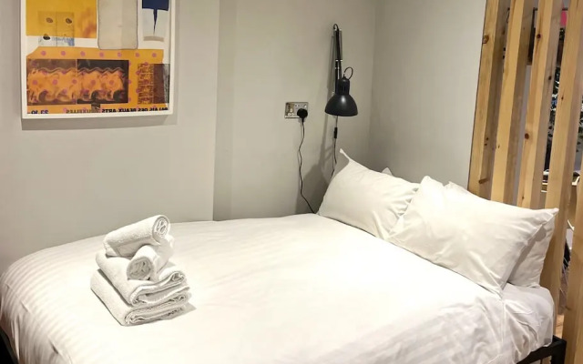 Stylish Studio Apartment in Clifton Village