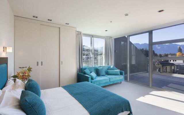 53 Shotover Apartment 302