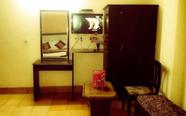ADB Rooms Neelam Palace