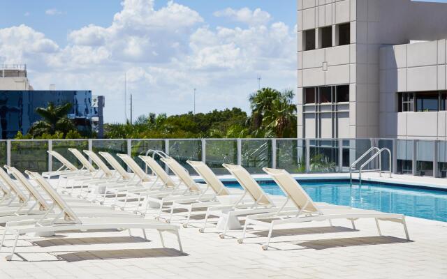 AC Hotel by Marriott Miami Aventura