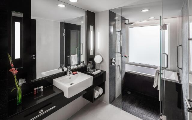 Radisson Suites Bangkok Sukhumvit