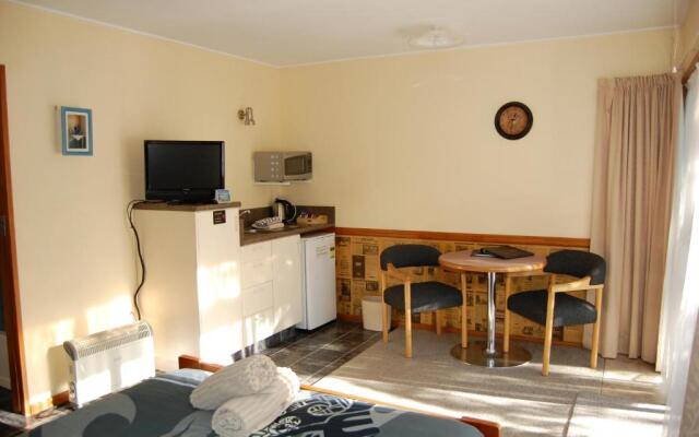 Queenstown Holiday Park & Motels Creeksyde