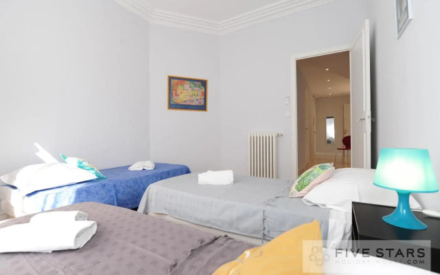 Studio 53 five stars holiday house