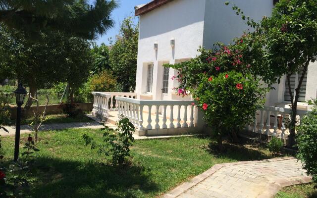 The Prince Inn Hotel & Villas