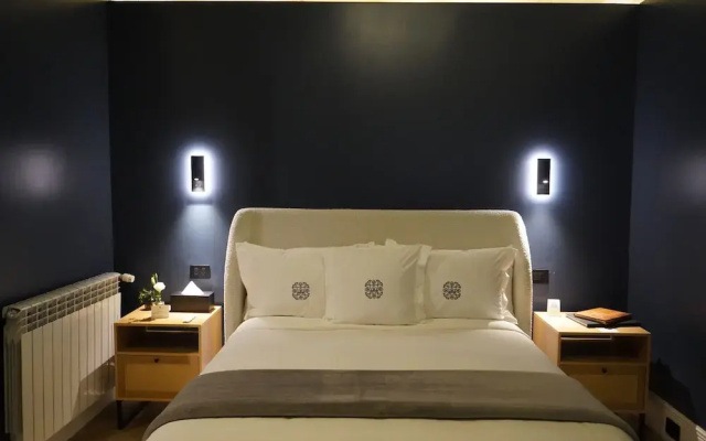 Por los Siglos Hotel