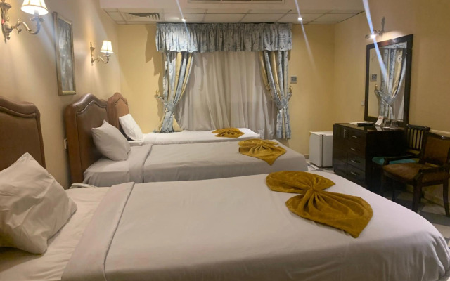Holidays Express Hotel