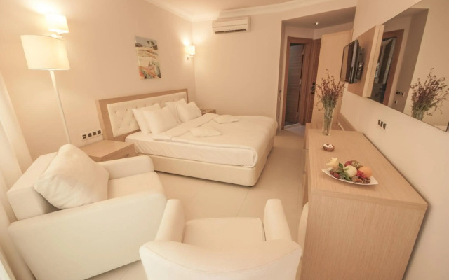 Dragut Point South Hotel