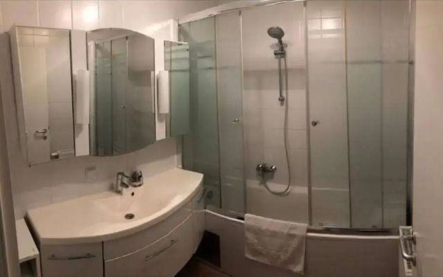 Cozy Vienna Apartment - Central Location