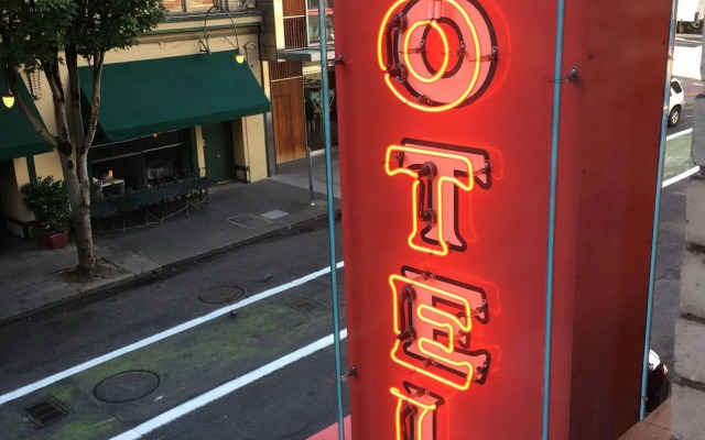 McMenamins Crystal Hotel