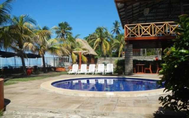 Punta Roca Surf Resort