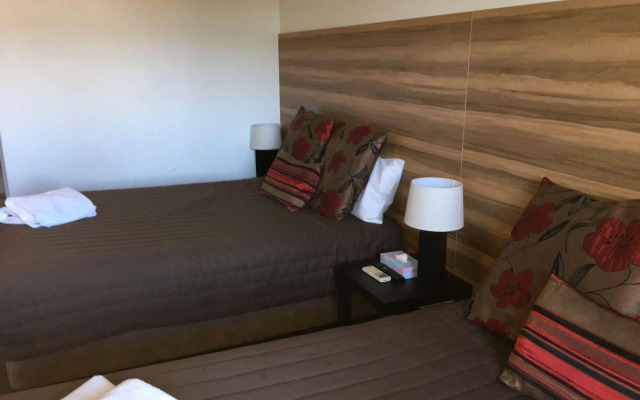 Red Cedars Motel