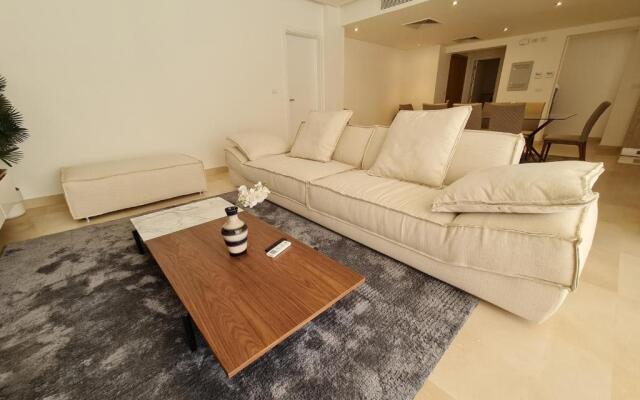 Seaview 3 BR with Beach & Pool access BBQ in Mangroovy