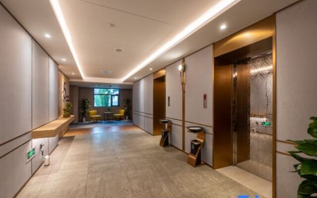 Yunli Hotel (Beijing Chaoyang Park Guomao Business District)