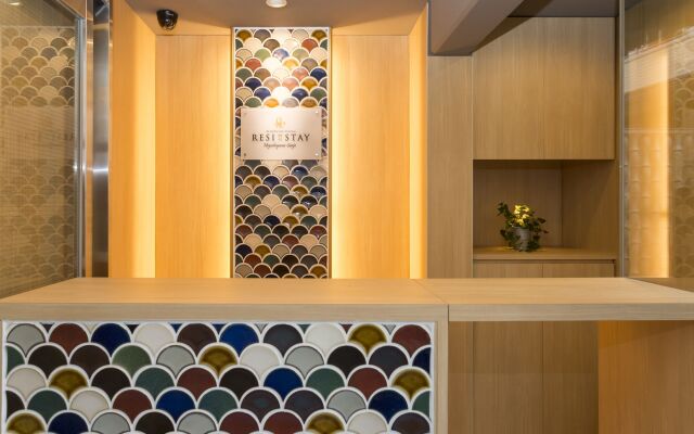 Rinn Sanjo Ohashi East