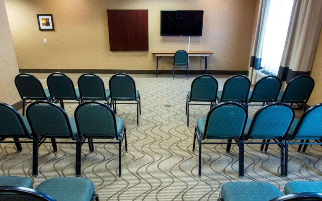 Comfort Suites Grand Rapids South