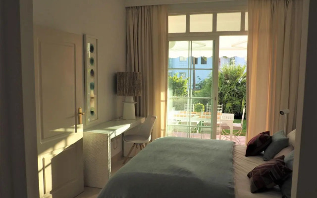 Marbella Holiday & Golf Garden Apartment