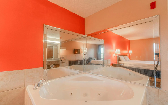 Capital O Fairway Inn - Baytown La Porte TX