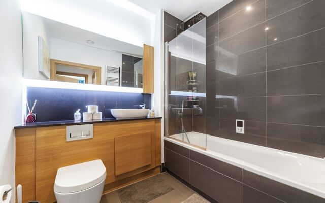 Modern 1bed with Panoramic View London