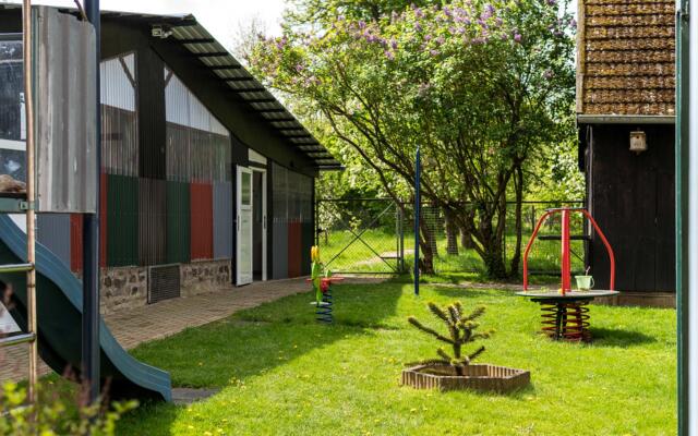 Lake View Apartment in Klein Pravtshagen near Seabeach with Garden