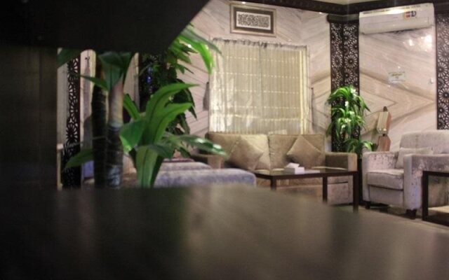 Ramada-Sa Ishbilya Apartment