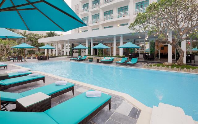 Flora Beach Hotel & Spa
