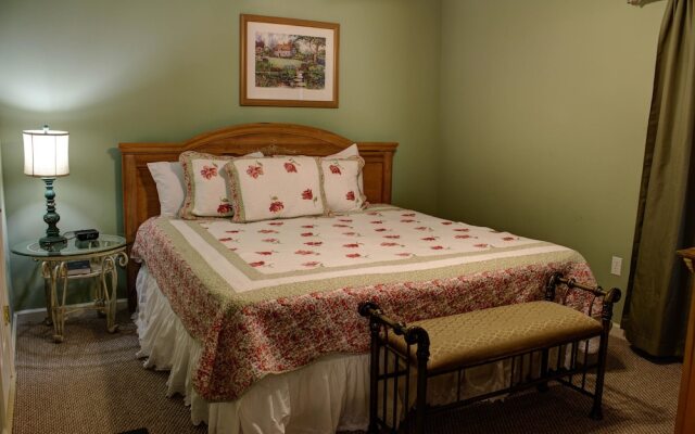 Whispering Pines 352hc