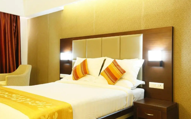 Hotel Moonlit Regency