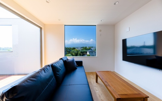 Frame View Mt.Fuji Villa West – Guest Rooms – Fujikawaguchiko