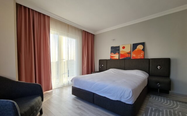Smart Airport Hotel