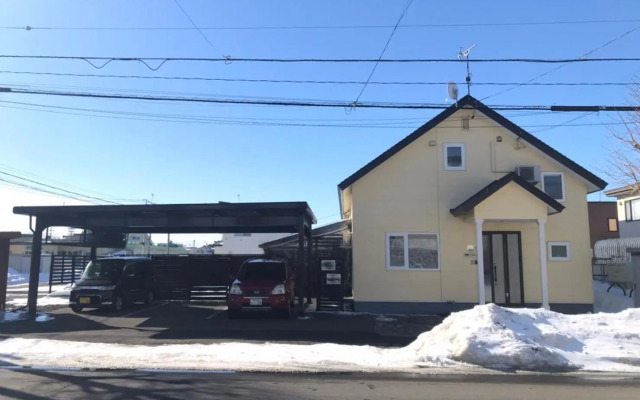 テラス民泊モモ